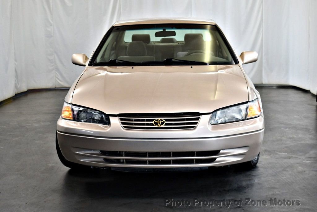Used 1997 Toyota Camry LE image 4