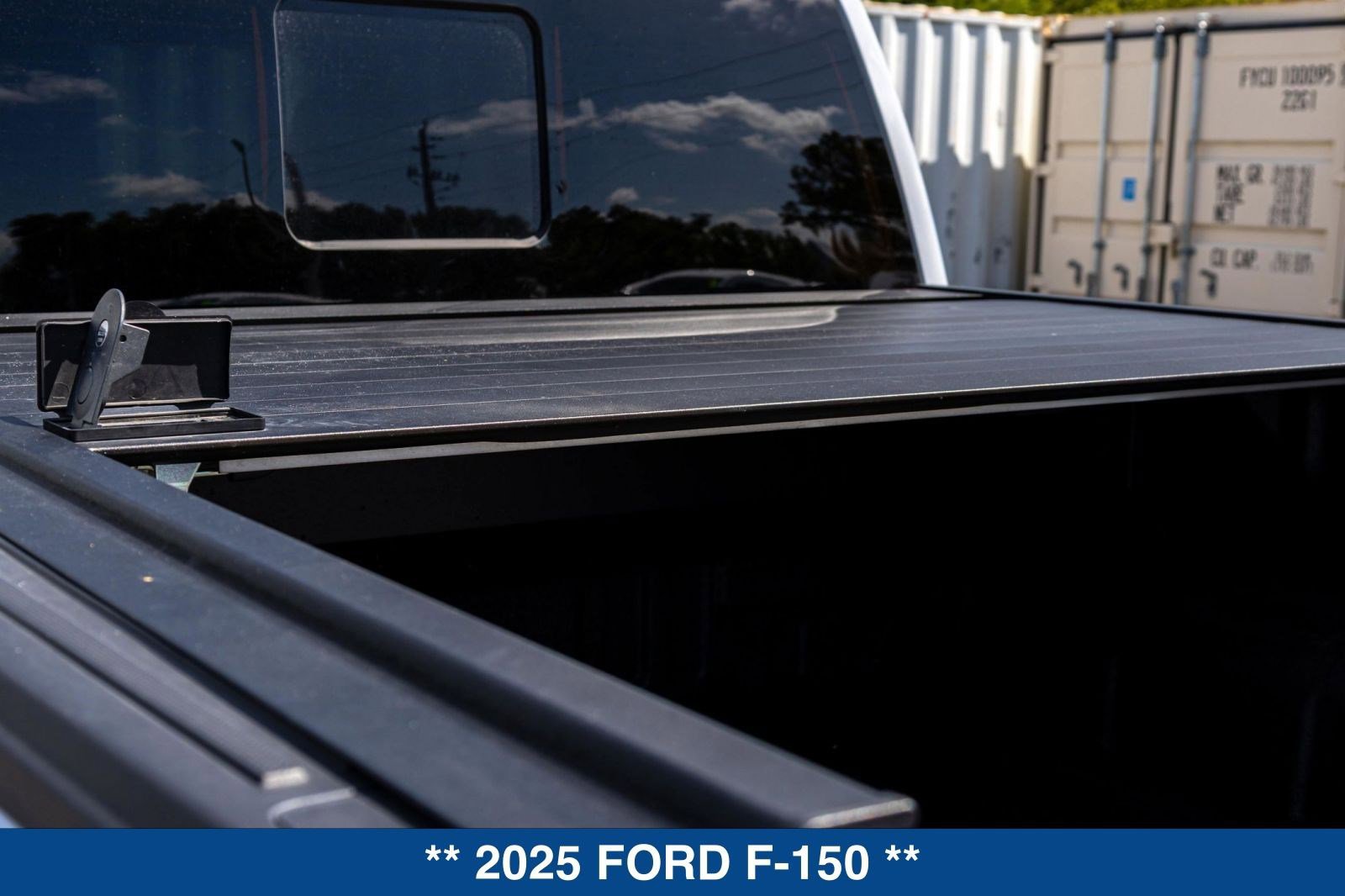 Used 2025 Ford F150 Raptor AWD/4WD image 38