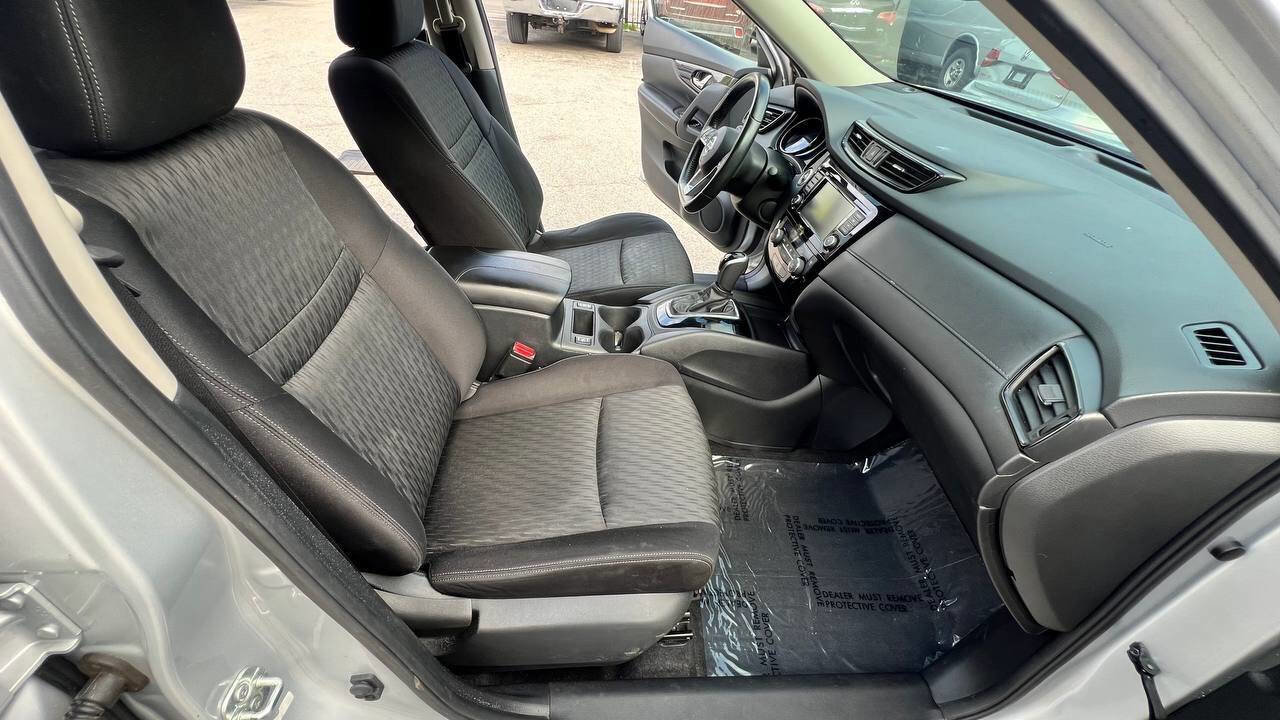 Used 2019 Nissan Rogue SV w/ Sun & Sound Touring Package image 20