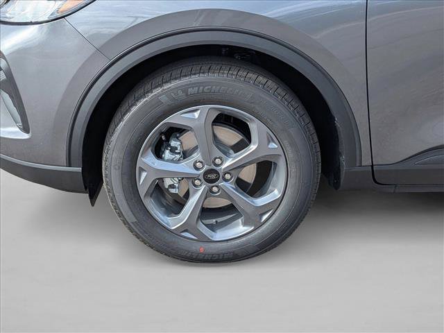 New 2026 Ford Escape ST-Line w/ Tech Pack #1 AWD/4WD image 10
