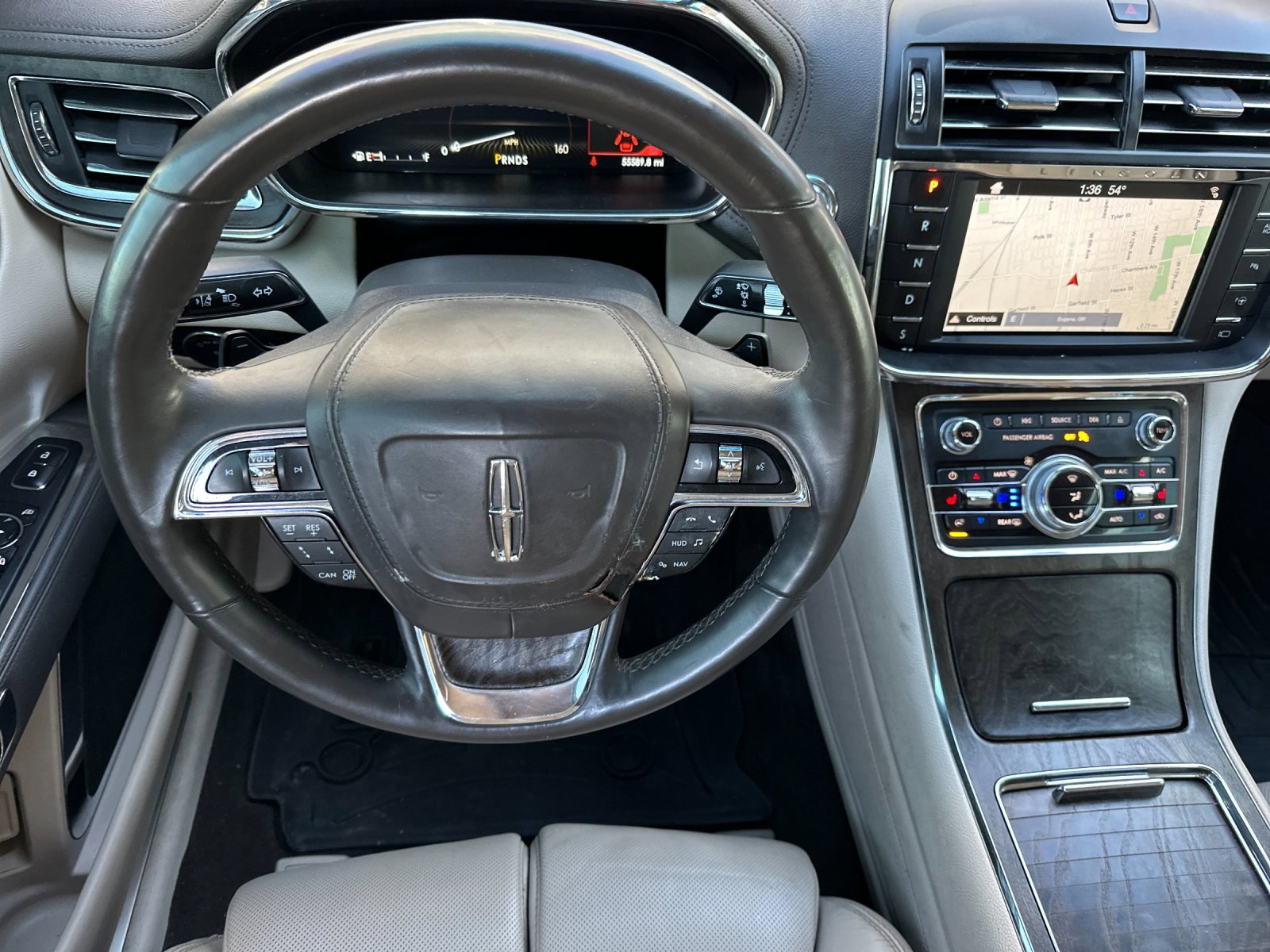 Used 2017 Lincoln Continental Reserve w/ Technology Package image 14
