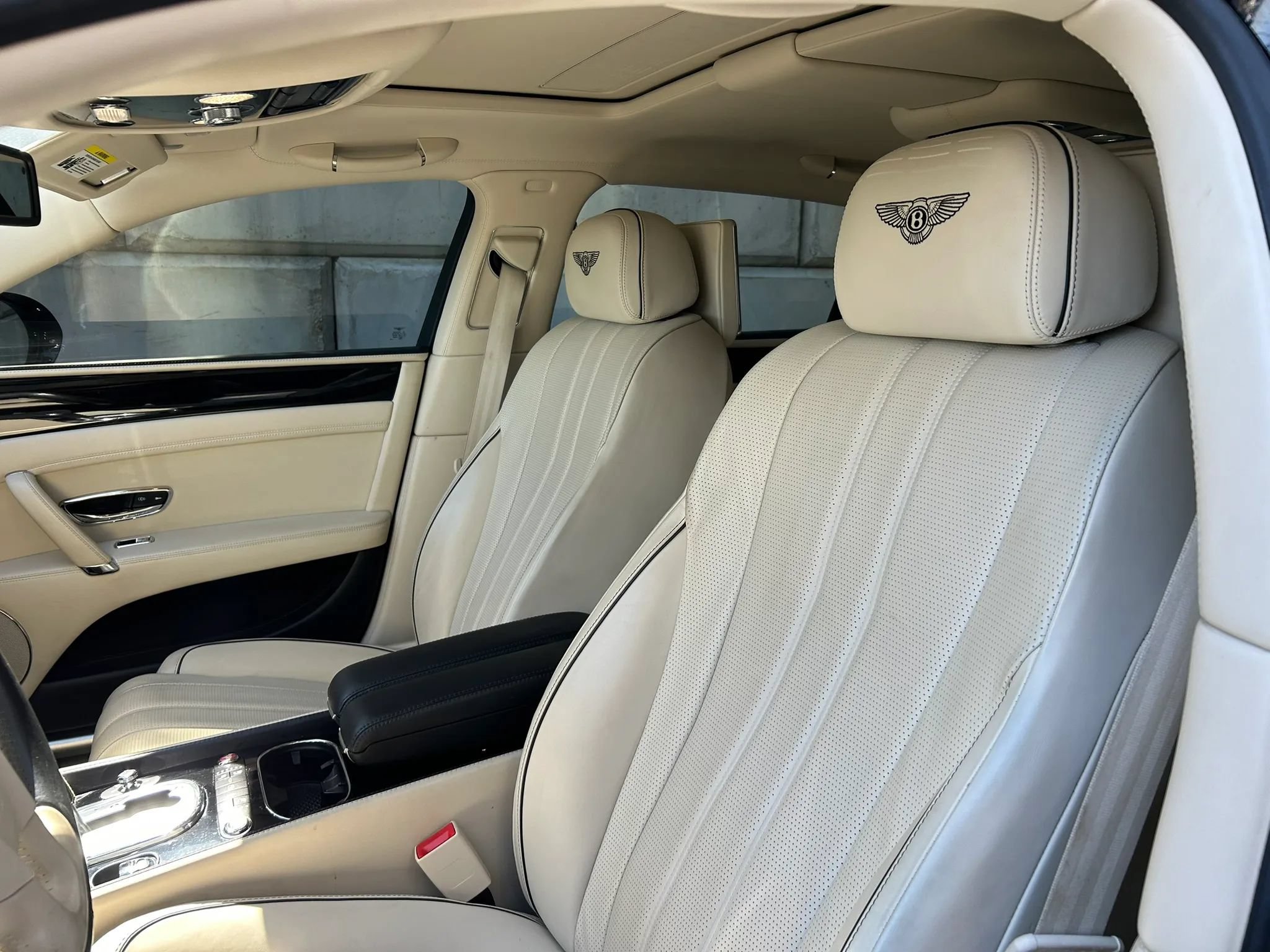 Used 2015 Bentley Flying Spur V8 AWD/4WD image 2