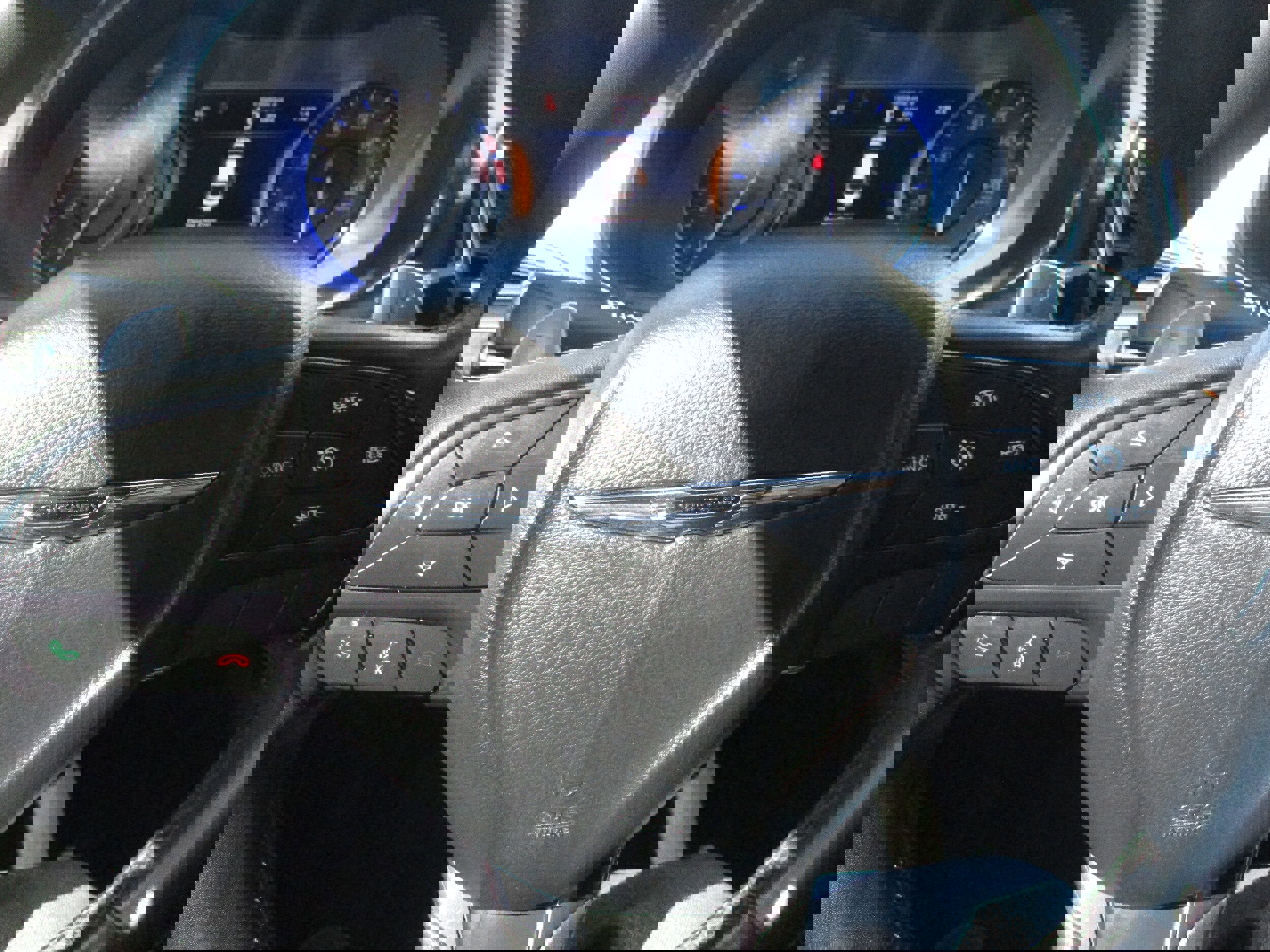 Used 2015 Chrysler 200 S w/ Navigation & Sound Group I image 17