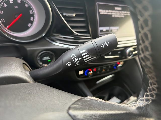 Used 2018 Buick Regal Essence w/ Driver Confidence Package #1 image 39