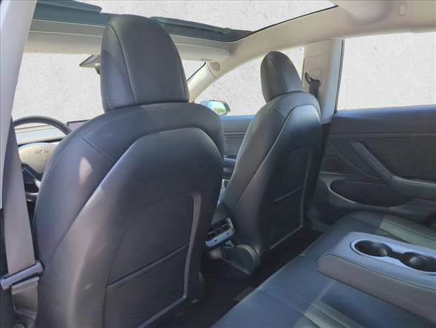 Used 2018 Tesla Model 3 Long Range RWD image 18