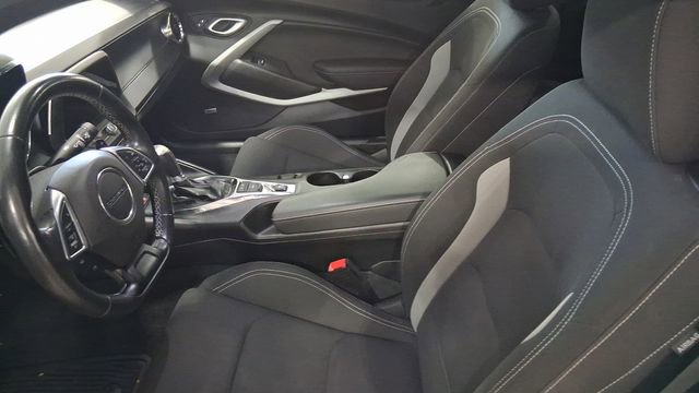 Used 2022 Chevrolet Camaro LT w/ RS Package image 9