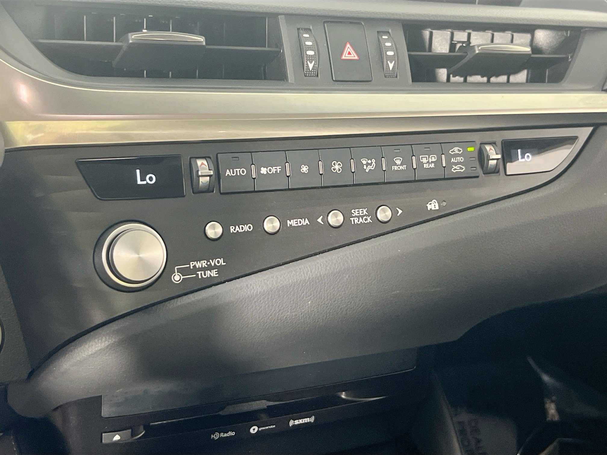 Used 2021 Lexus ES 250 w/ Accessory Package 2 AWD/4WD image 15