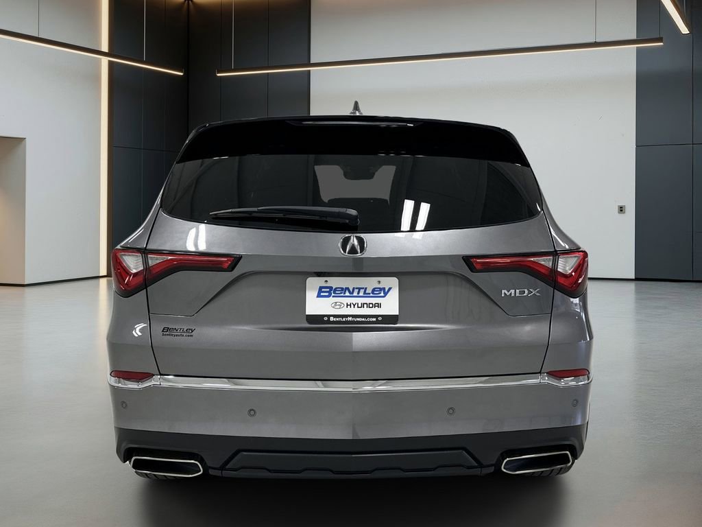 Used 2023 Acura MDX FWD w/ Technology Package image 5