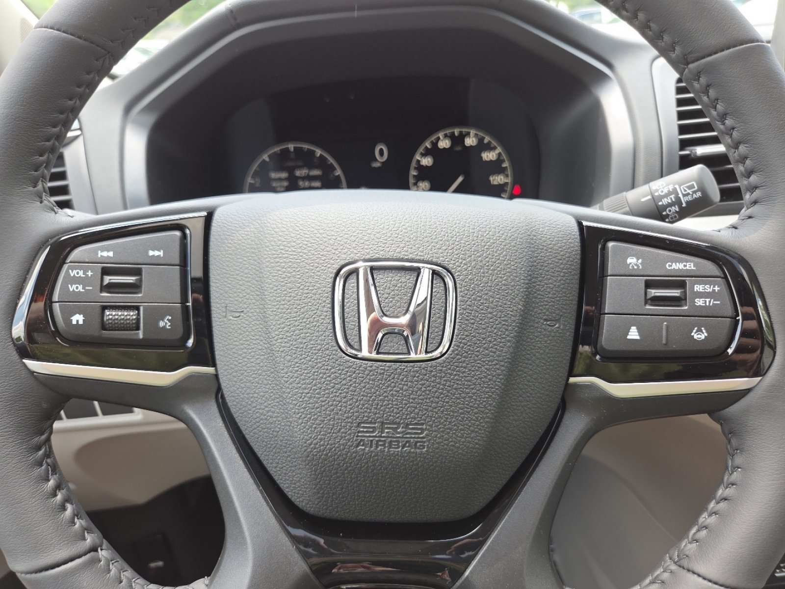 New 2026 Honda Odyssey Touring image 32