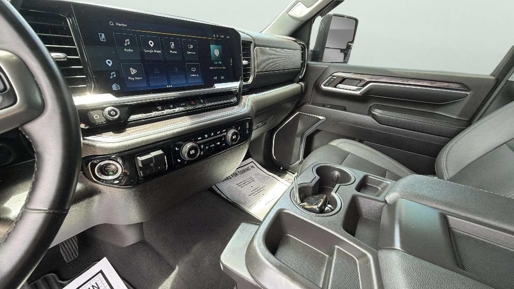 Used 2024 Chevrolet Silverado 2500 LTZ AWD/4WD image 20