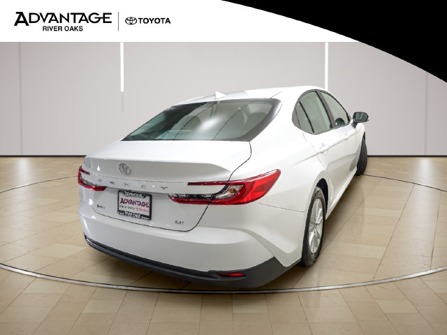 Used 2026 Toyota Camry LE FWD image 7