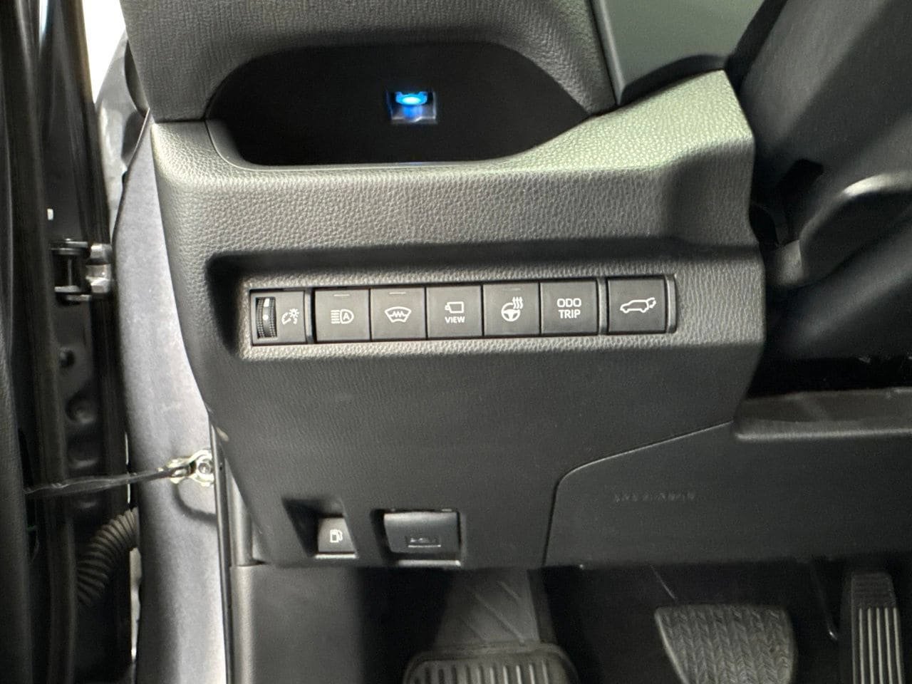 Used 2024 Toyota RAV4 XSE w/ Advanced Technology Package AWD/4WD image 35