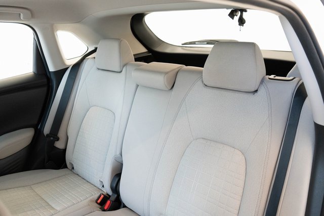 Certified 2025 Honda HR-V LX image 17