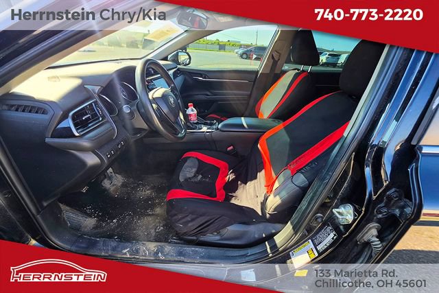 Used 2019 Toyota Camry LE image 7