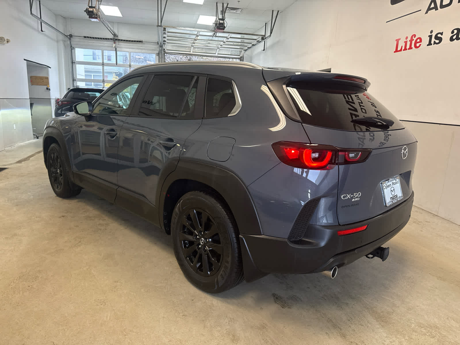 Certified 2025 MAZDA CX-50 AWD 2.5 S w/ Preferred Package image 3