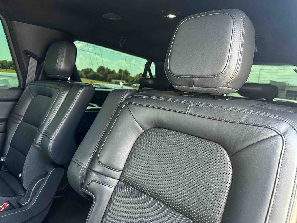 Used 2024 Lincoln Navigator L Reserve AWD/4WD image 21