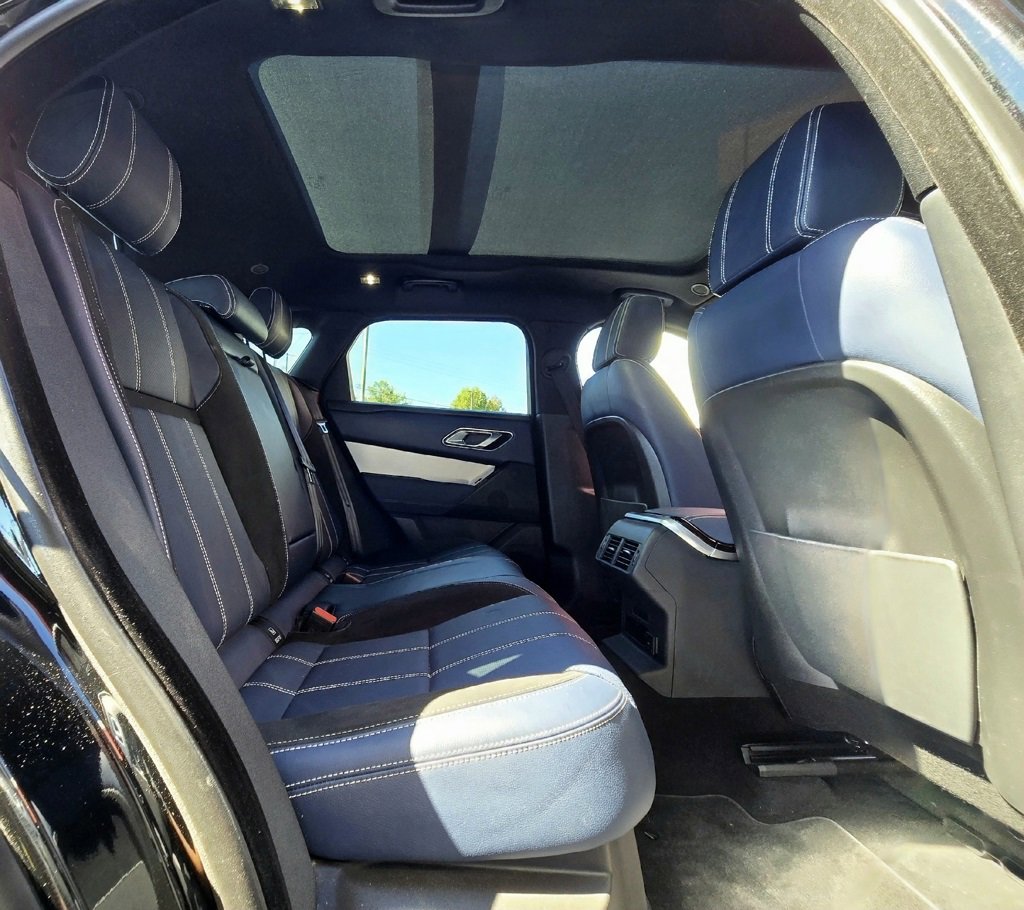 Used 2022 Land Rover Range Rover Velar R-Dynamic S image 17