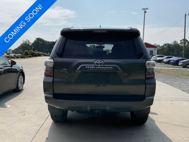 Used 2016 Toyota 4Runner SR5 AWD/4WD image 2