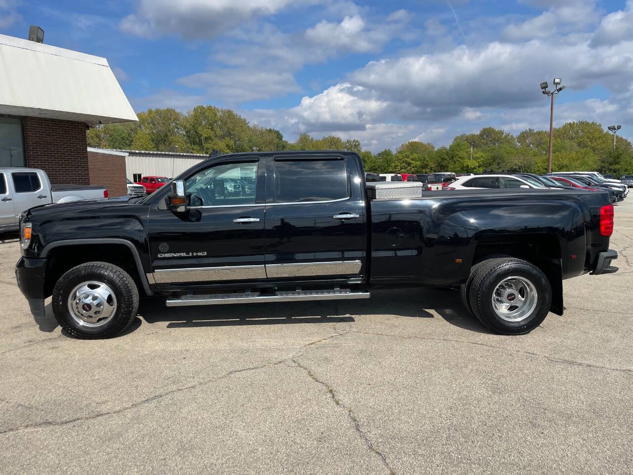 Used 2015 GMC Sierra 3500 Denali w/ Duramax Plus Package image 2