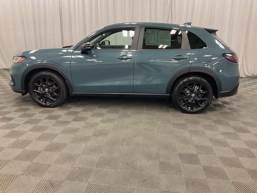 Used 2025 Honda HR-V Sport image 13