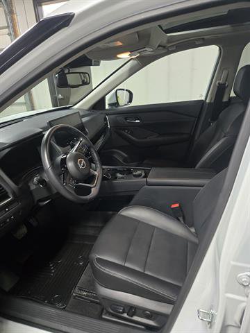 Used 2024 Nissan Rogue SL w/ SL Premium Package AWD/4WD image 11