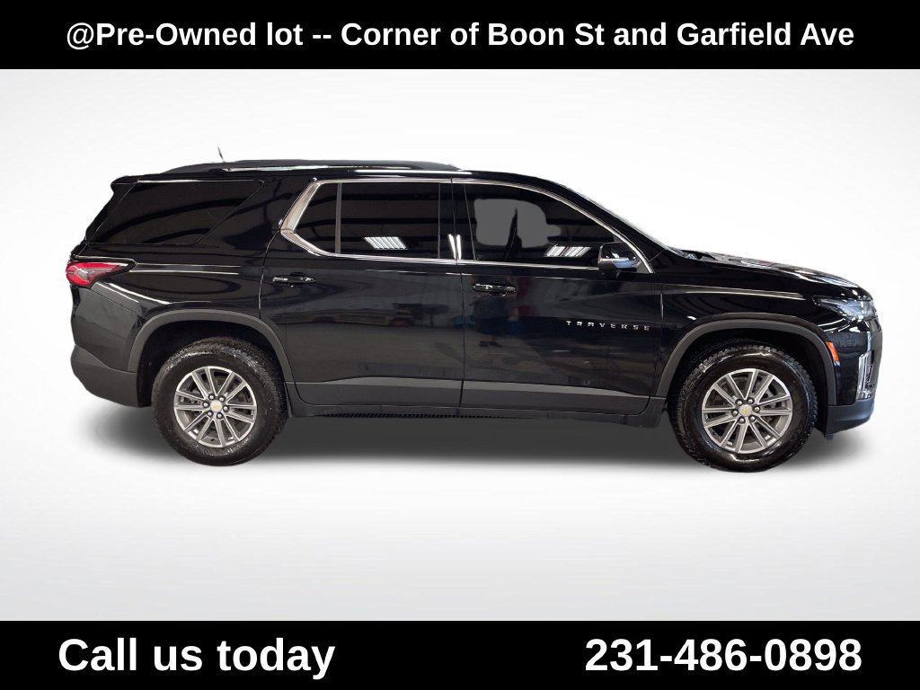Used 2022 Chevrolet Traverse LT w/ LPO, Floor Liner Package AWD/4WD image 6