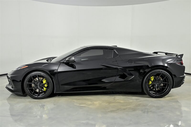Used 2022 Chevrolet Corvette Stingray Premium Conv w/ Z51 Performance Package RWD image 13