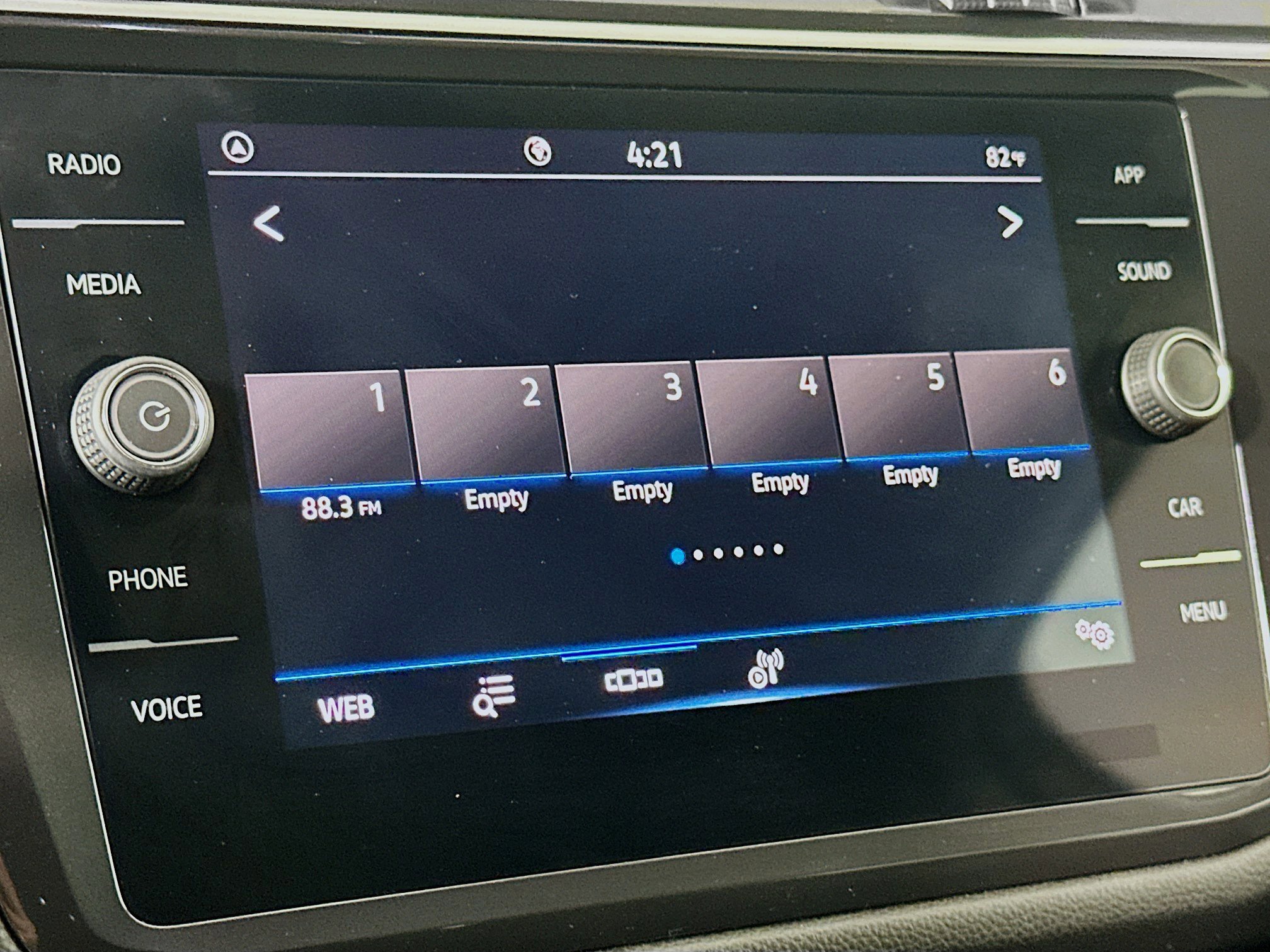 Used 2024 Volkswagen Tiguan S image 21