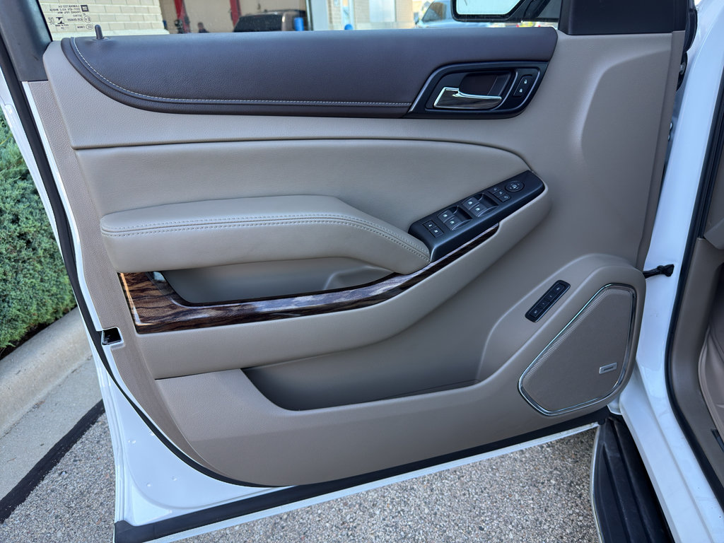 Used 2020 GMC Yukon SLT w/ Open Road Package AWD/4WD image 11