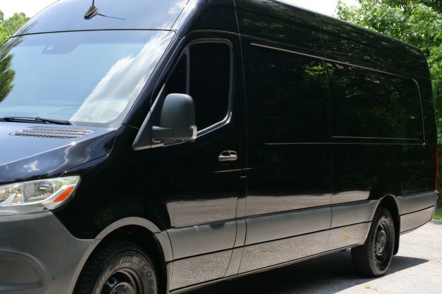 Used 2022 Mercedes-Benz Sprinter 2500 image 35