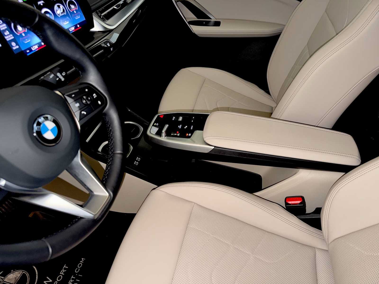 Used 2023 BMW X1 xDrive28i w/ Convenience Package AWD/4WD image 19