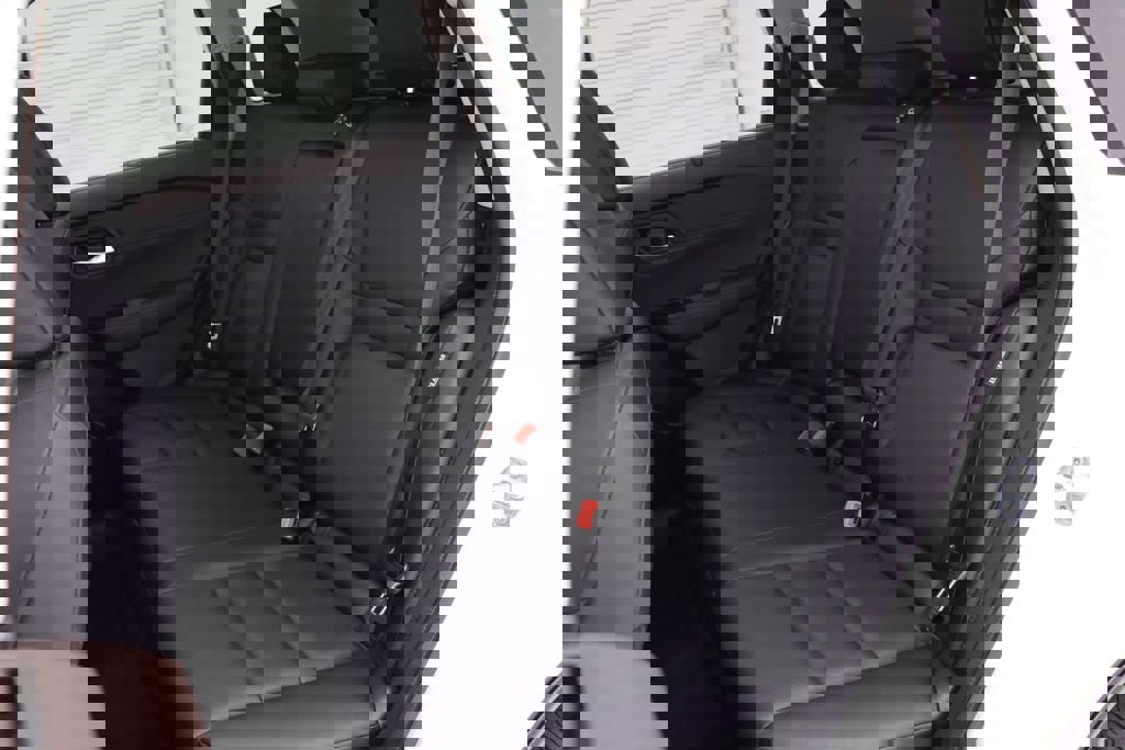 Used 2023 Nissan Rogue SV w/ SV Premium Package image 12