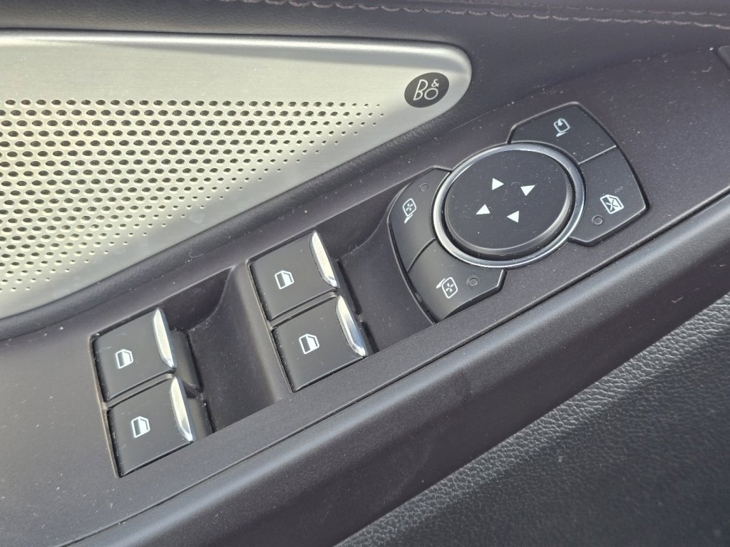 Used 2020 Ford Explorer Platinum w/ Premium Technology Package image 22