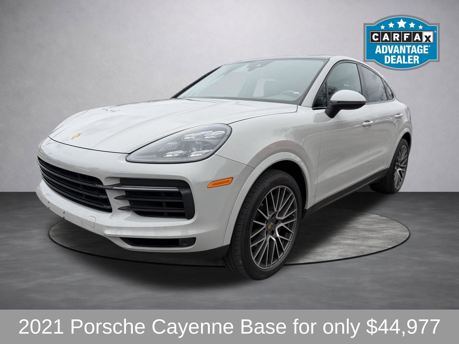 Used 2021 Porsche Cayenne Coupe AWD/4WD image 6