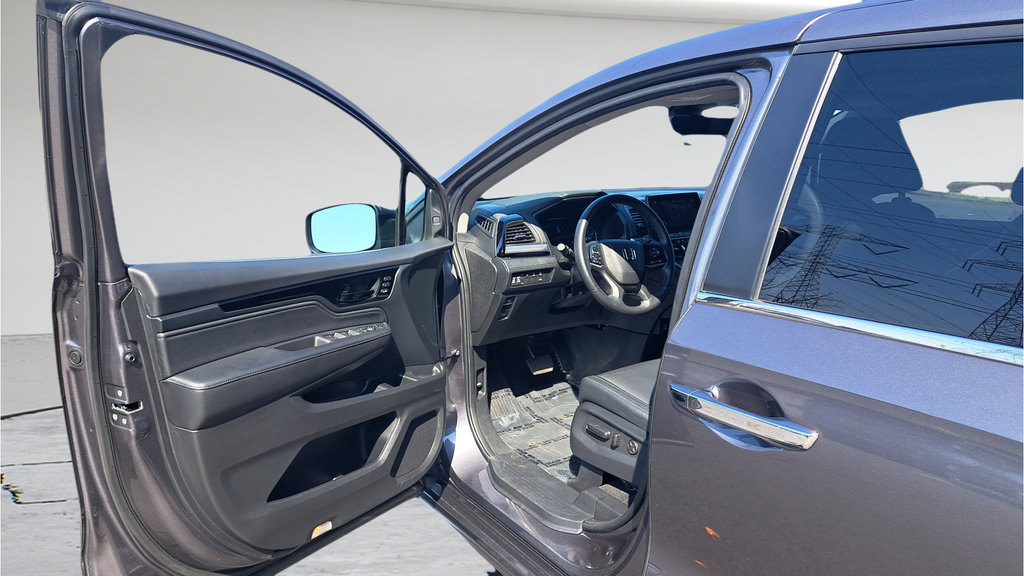 Used 2024 Honda Odyssey Touring image 9