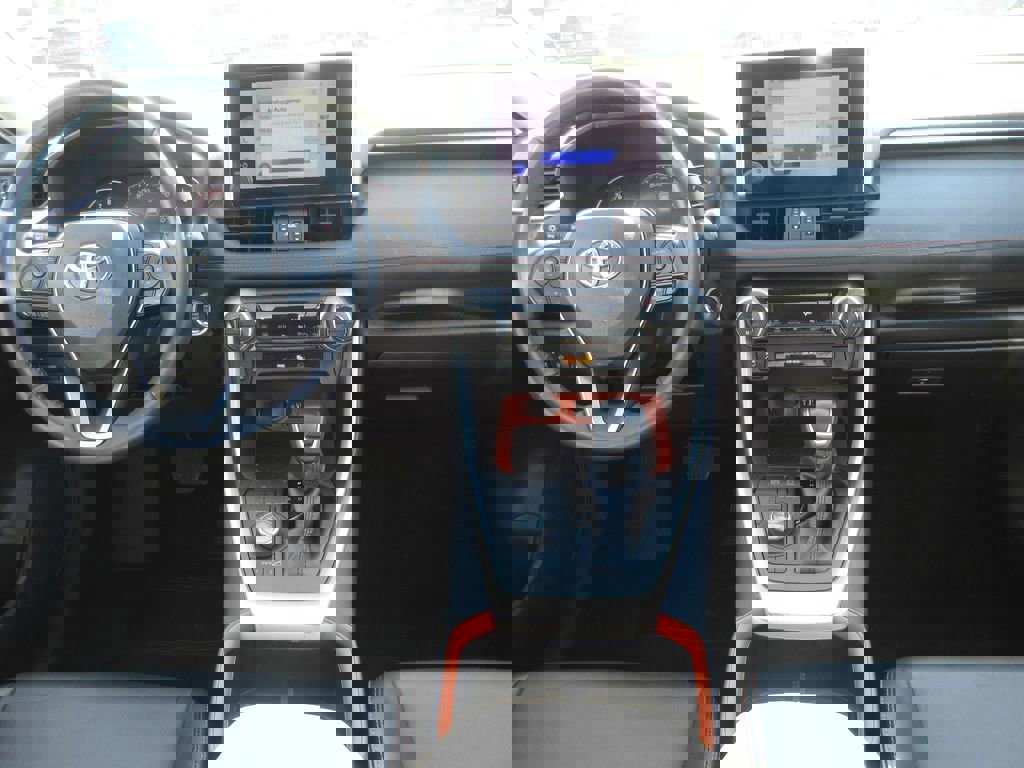 Used 2024 Toyota RAV4 Adventure image 16