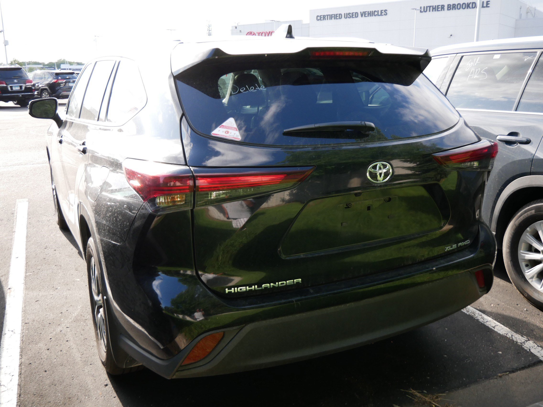 Certified 2026 Toyota Highlander XLE AWD/4WD image 7