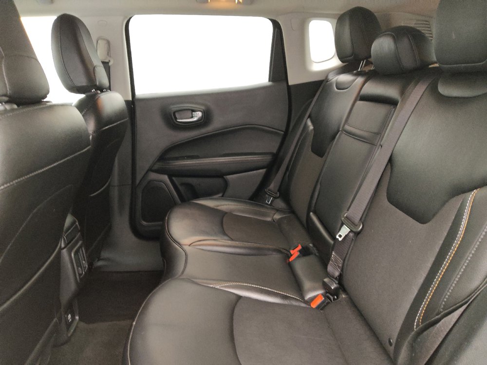 Used 2020 Jeep Compass Latitude w/ Cold Weather Group AWD/4WD image 18