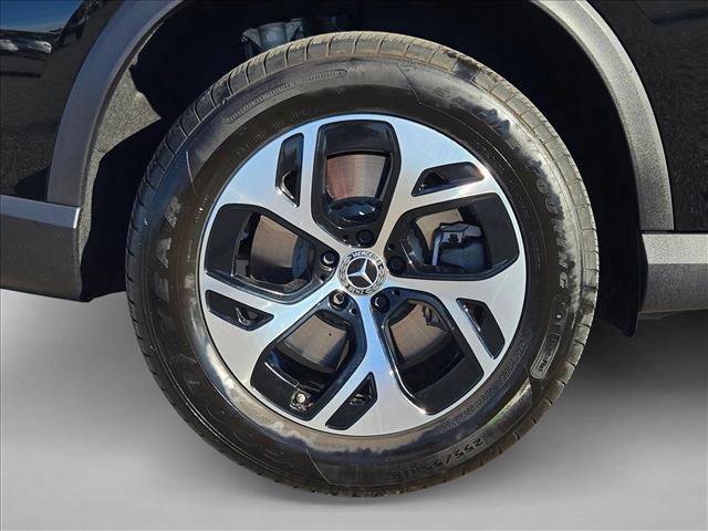 Used 2025 Mercedes-Benz GLC 350e 4MATIC image 21