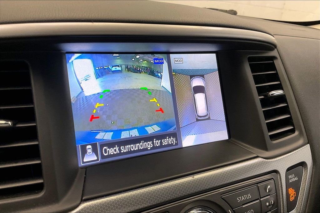 Used 2019 Nissan Pathfinder SL FWD image 21