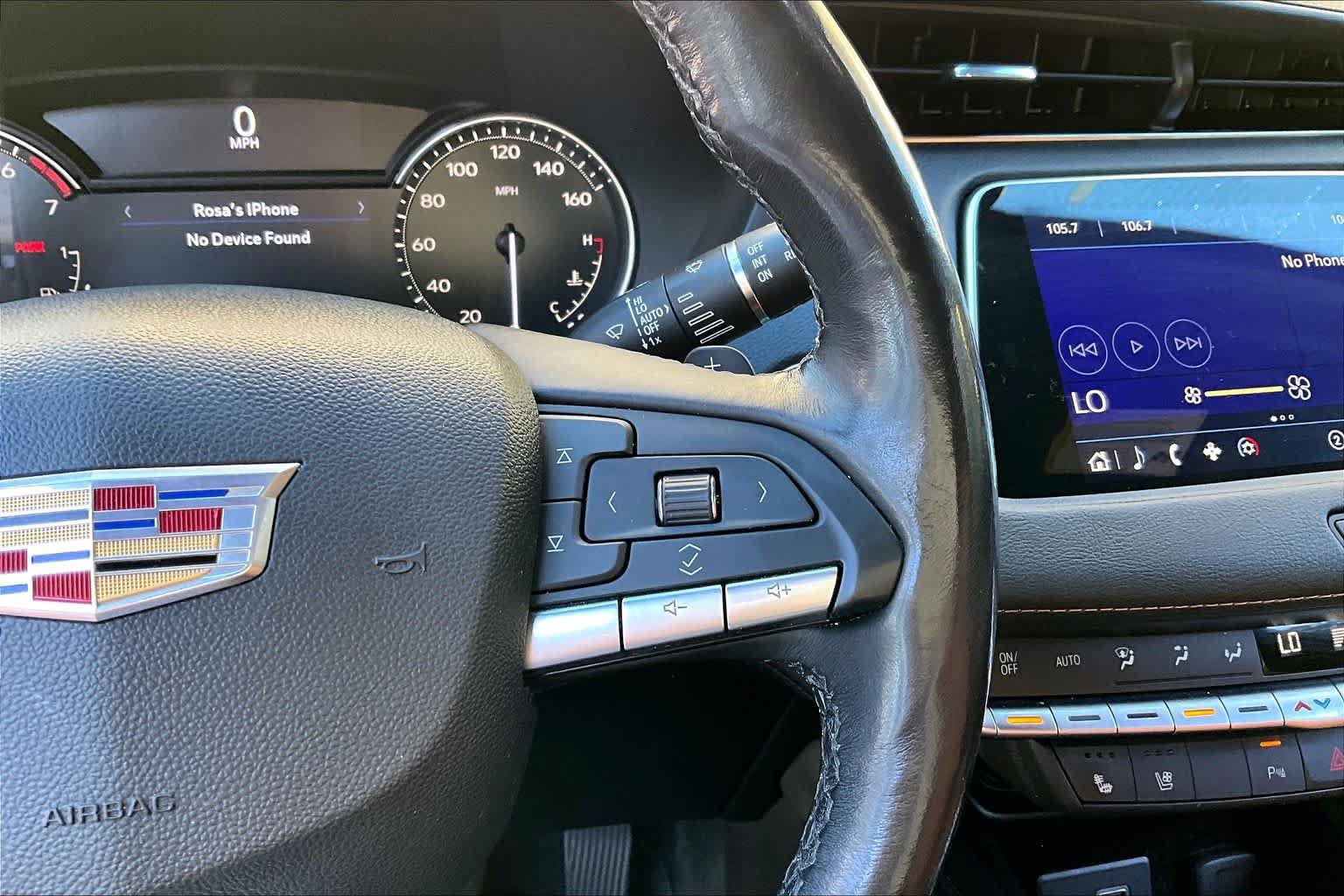 Used 2021 Cadillac XT4 Premium Luxury AWD/4WD image 25