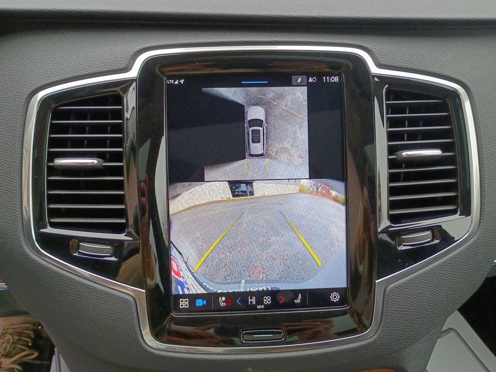 Used 2025 Volvo XC90 B6 Plus image 20