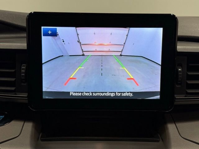 Used 2023 Ford Explorer XLT image 27