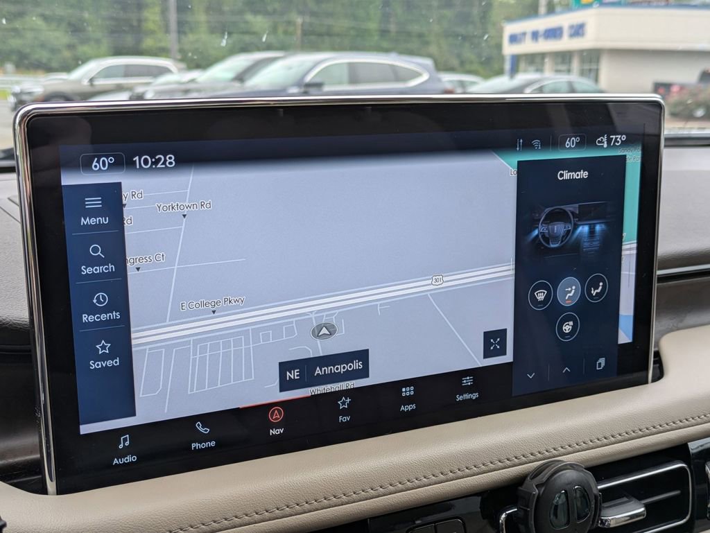 Used 2023 Lincoln Nautilus Reserve w/ Luxury Package image 11