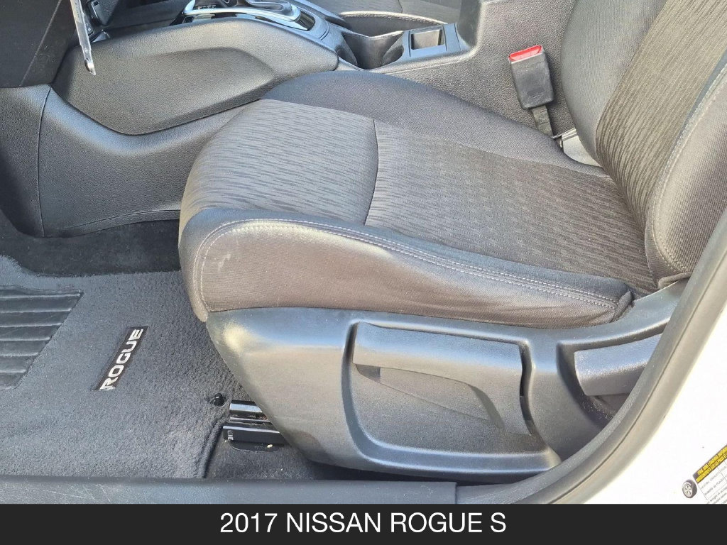 Used 2017 Nissan Rogue S FWD image 15