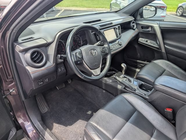 Used 2016 Toyota RAV4 SE AWD/4WD image 12