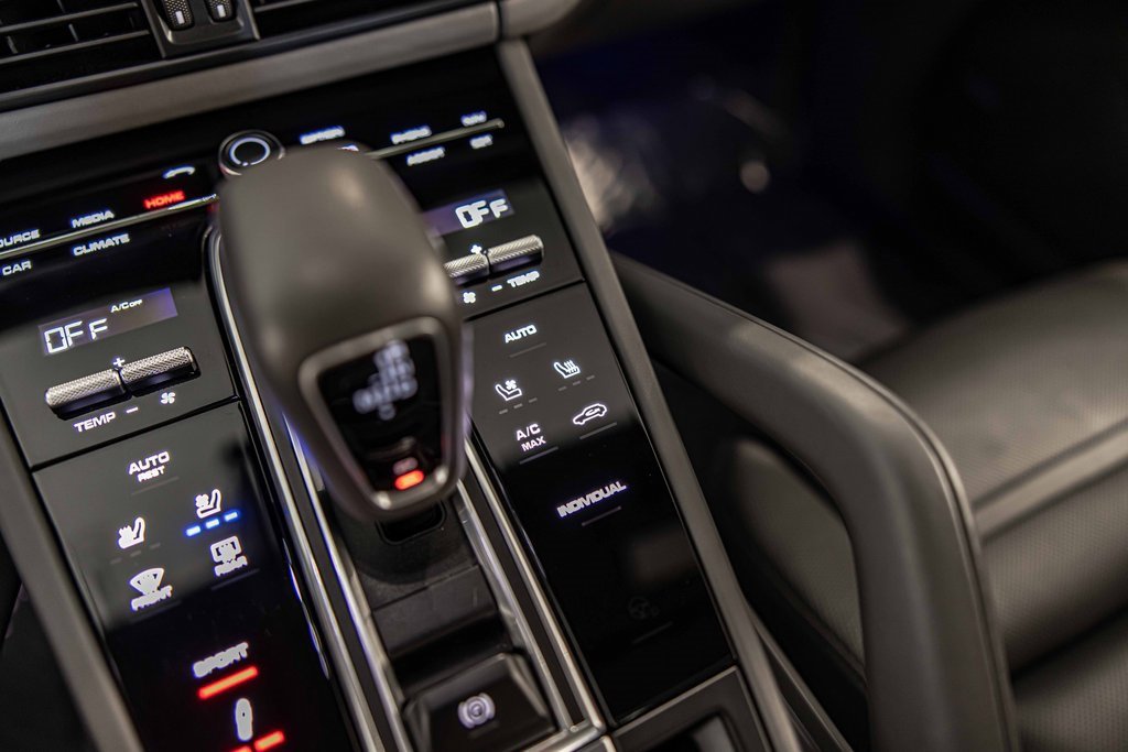 Used 2021 Porsche Cayenne GTS image 32