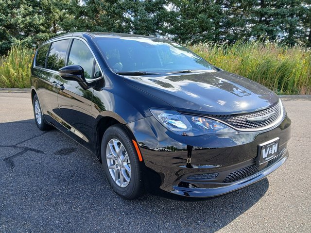 New 2026 Chrysler Voyager LX image 1