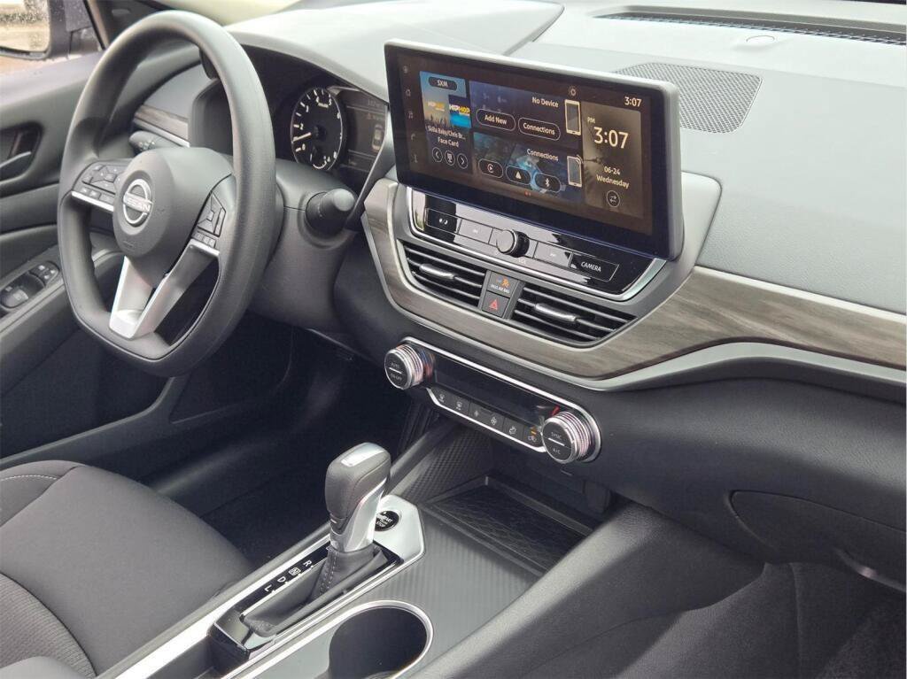 New 2026 Nissan Altima 2.5 SV w/ SV Special Edition Package FWD image 5