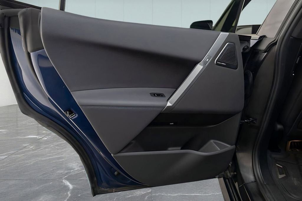 Used 2025 BMW iX M60 image 28